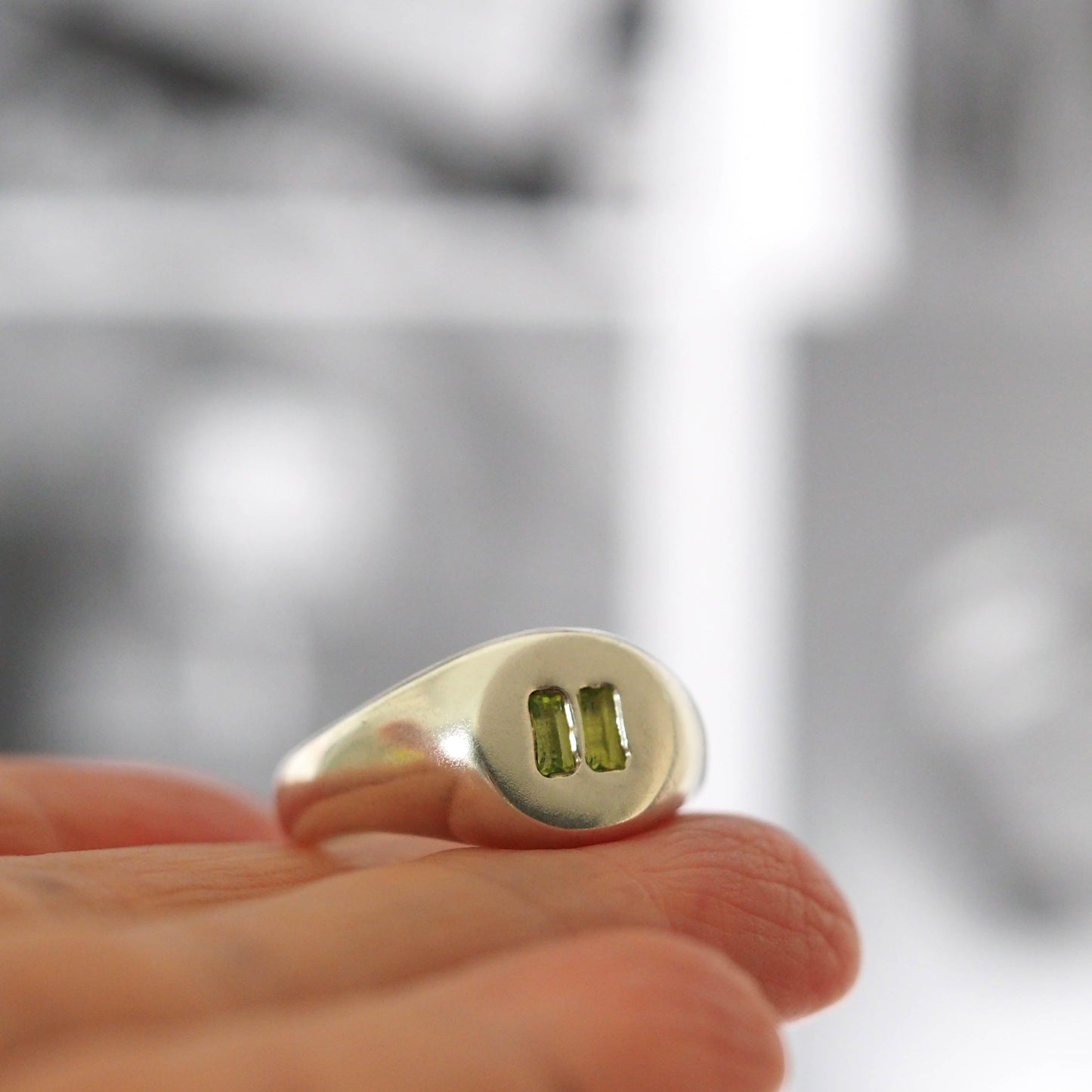 Pause Ring in Peridot