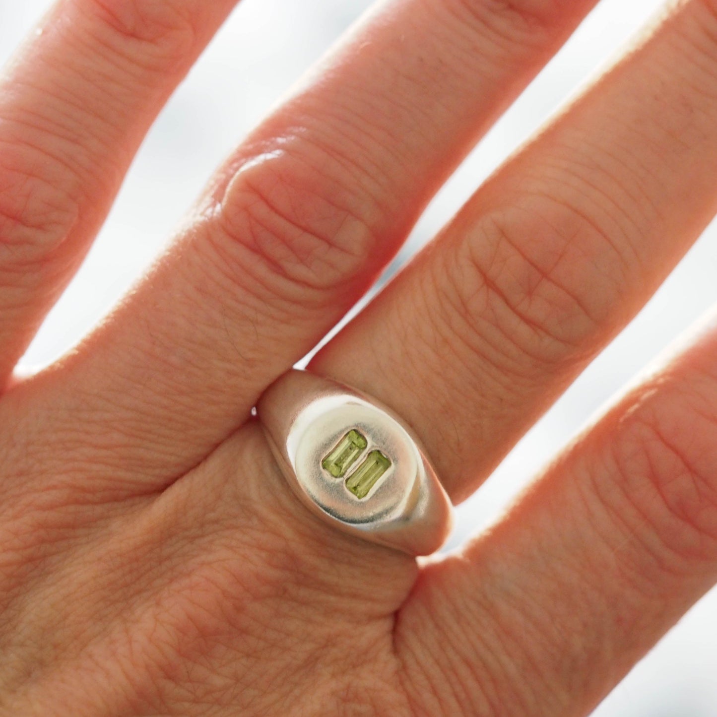 Pause Ring in Peridot