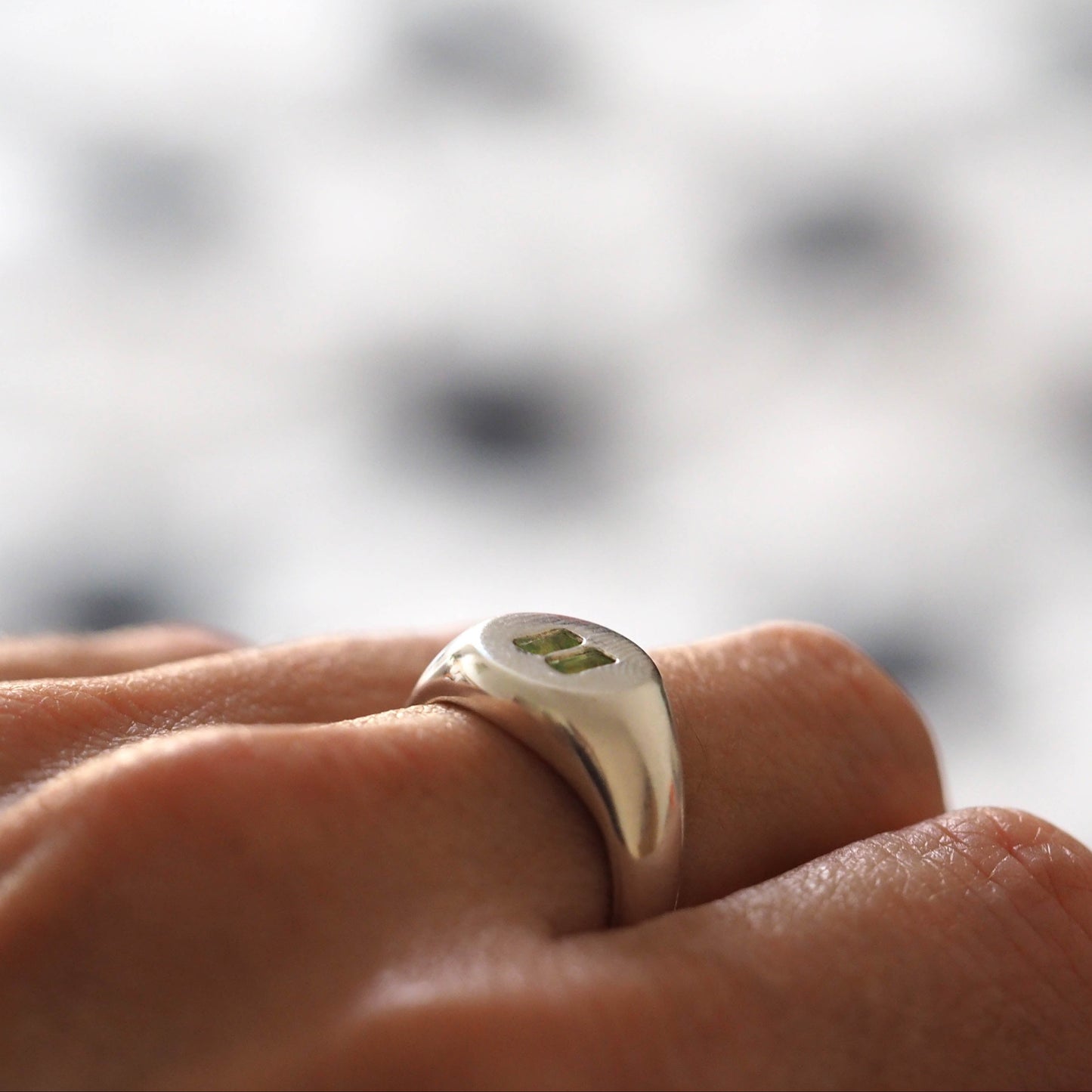 Pause Ring in Peridot