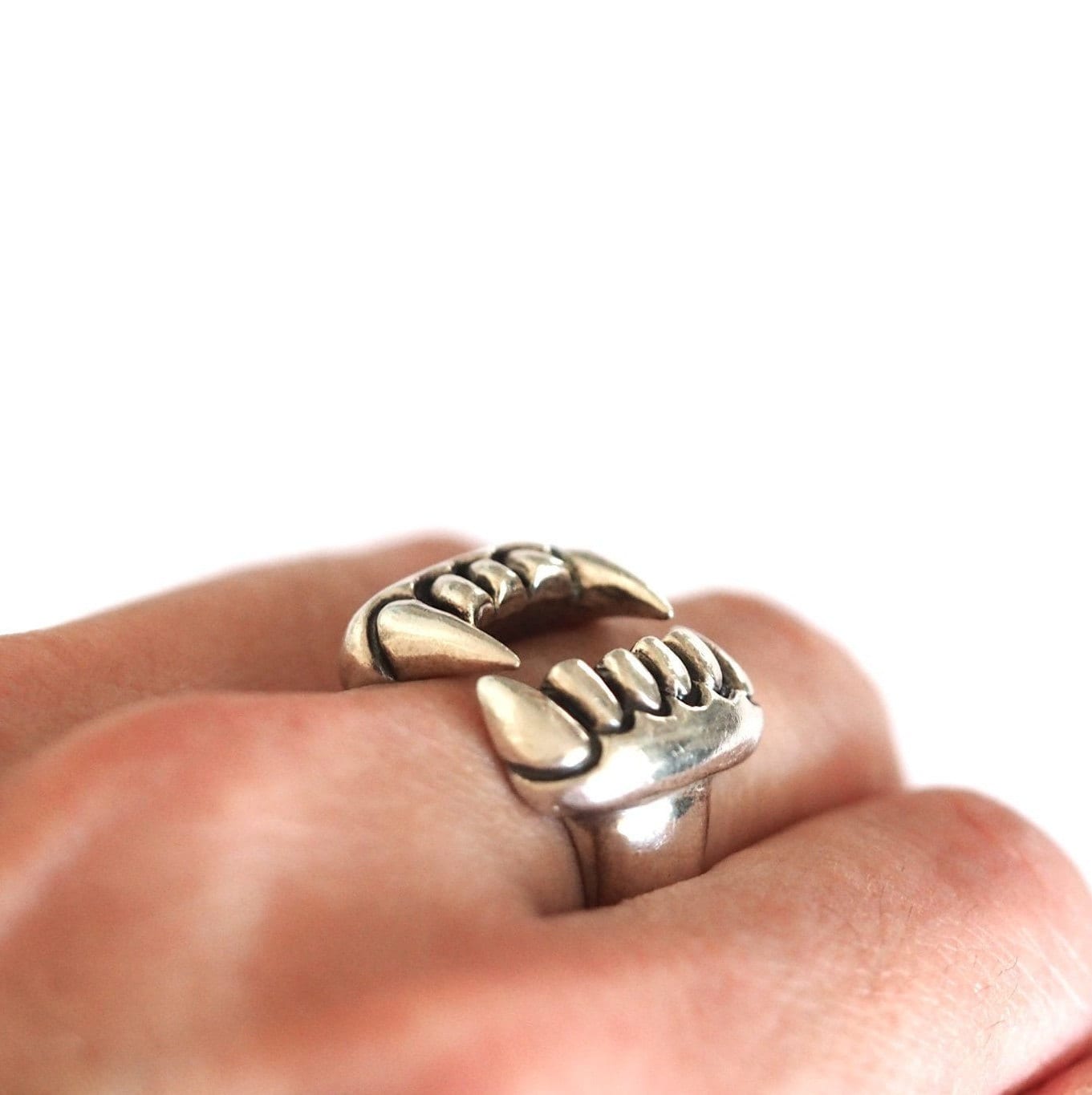 Fangs Ring Silver
