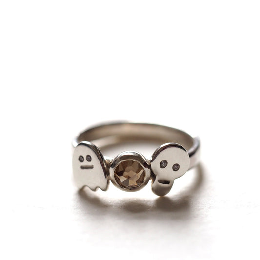 Skull and Ghost Diamond Solitaire