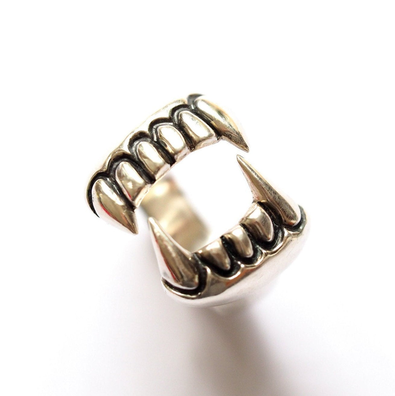 Fangs Ring Silver