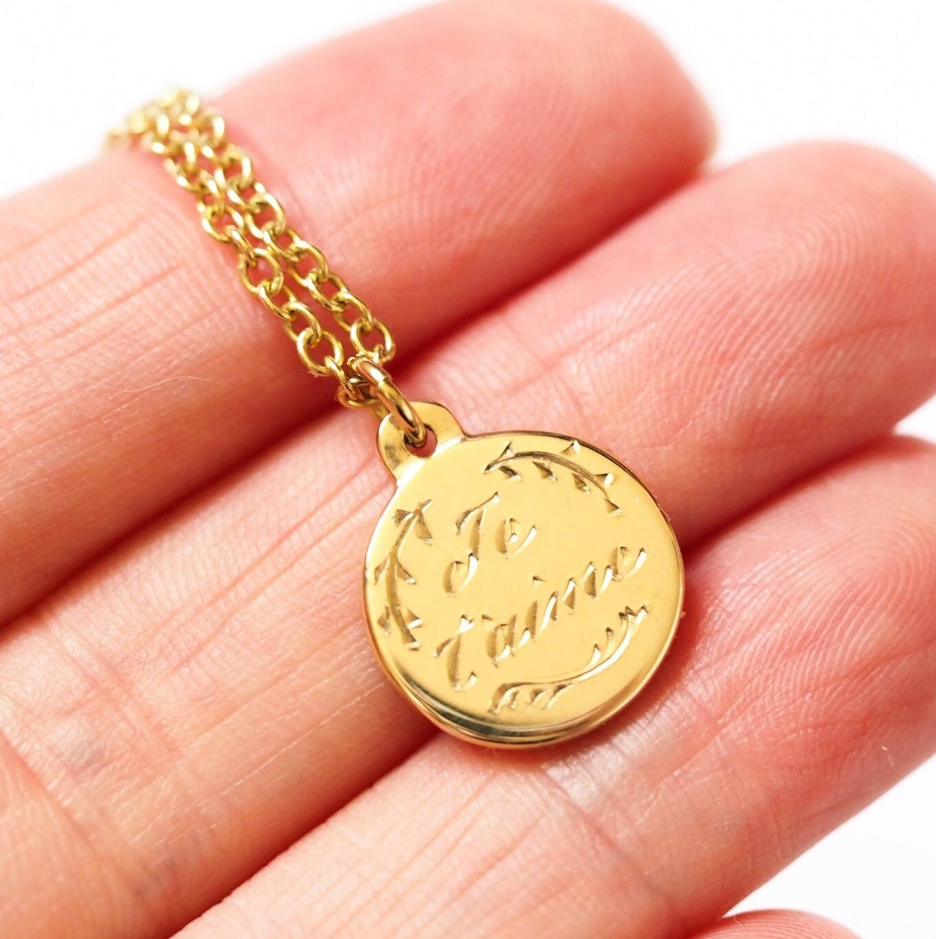 Je t'aime Engraved Gold Necklace