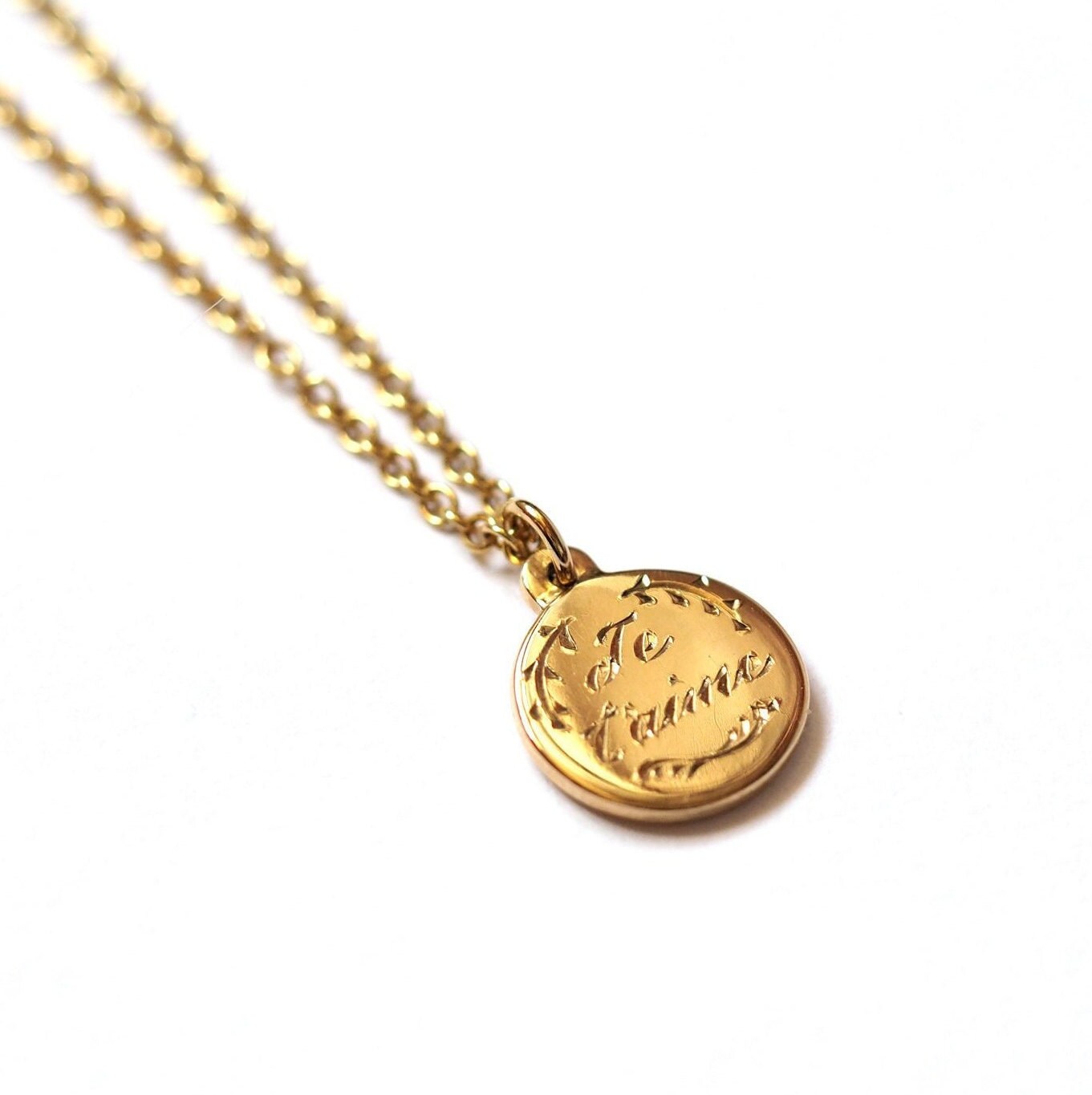 Je t'aime Engraved Gold Necklace